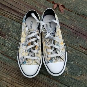 Floral Converse